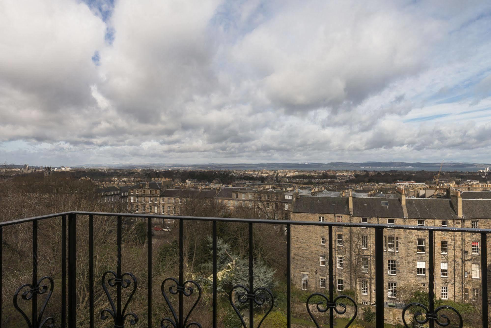 Fountain Court Apartments - Royal Garden Edimburgo Exterior foto